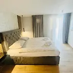 Verandah * Traù