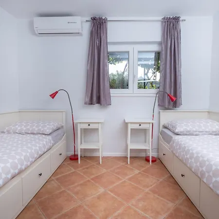 Verandah * טרוגיר