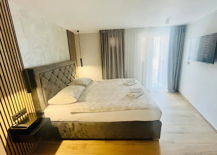 Verandah * تروغير